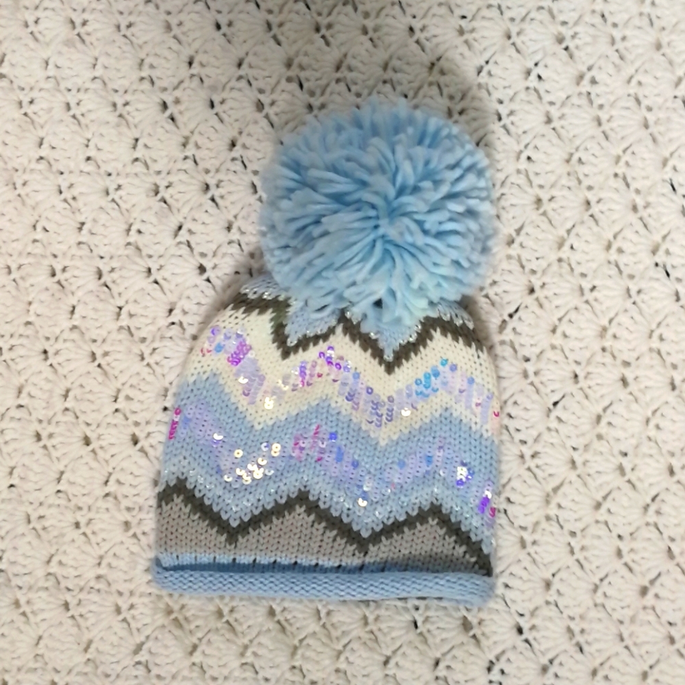 JUSTICE BEANIE POM POM NWT💙❄️